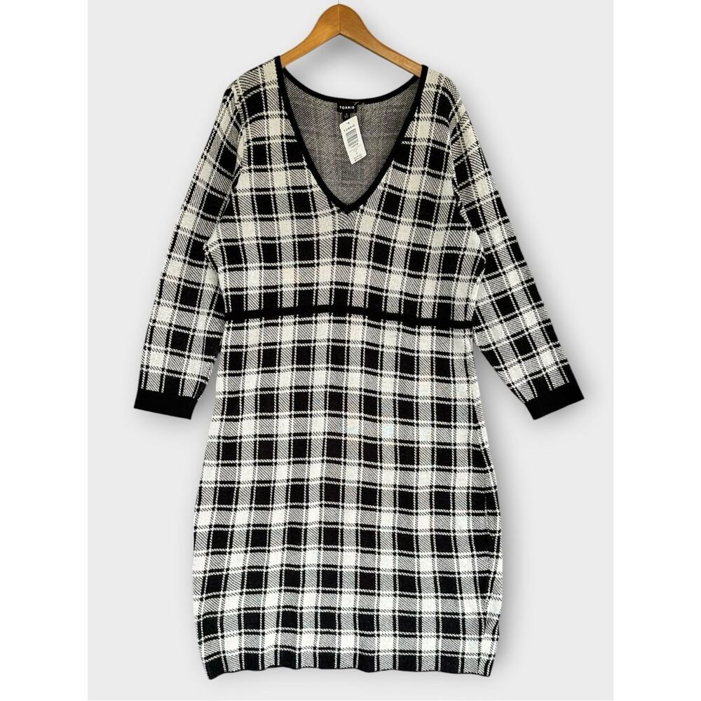 Black & White Plaid V-Neck Sweater Dress